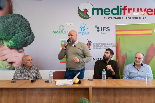 Rodrigo Alonso denuncia en Murcia que PP y PSOE “condenan a muerte al sector primario” con el acuerdo con Mercosur mientras VOX defiende la soberanía alimentaria