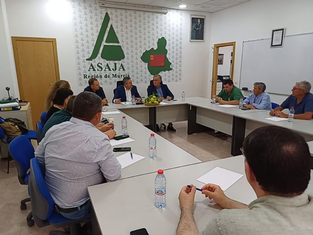 El Gobierno regional sitúa el relevo generacional como como eje clave para el futuro del campo murciano