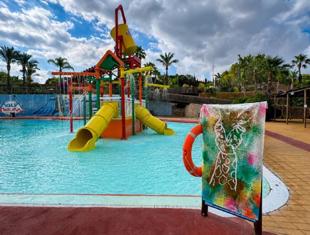 Terra Natura Murcia pone a la venta una toalla dise&ntilde;ada por una artista de ASSIDO