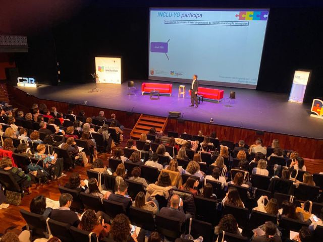 1.700 profesionales de la ense&ntilde;anza participan en el II Congreso de educación inclusiva 'Inclu-YO'