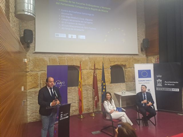 Estudiantes de las Escuelas Embajadoras debaten sobre el futuro de Europa y el papel de la juventud en su construcción