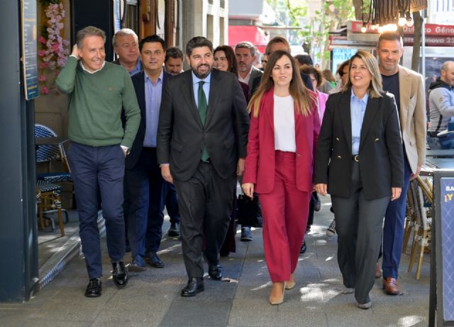 López Miras: 'El PSOE se parece mucho más a una banda de mafiosos que a un partido político'