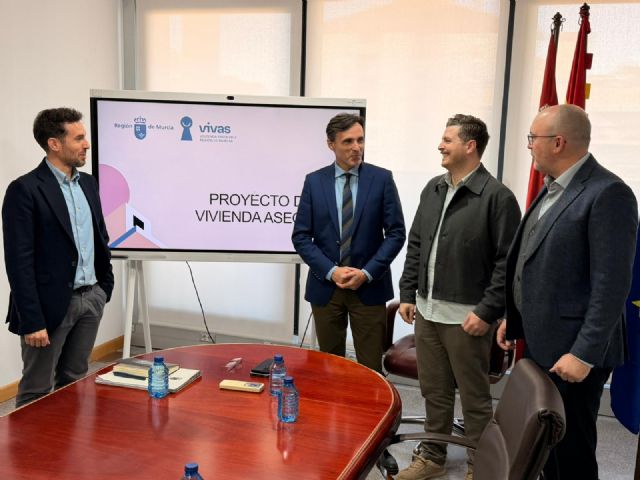 El Gobierno regional se reúne con los colegios profesionales para avanzar en la futura Ley de Vivienda Asequible