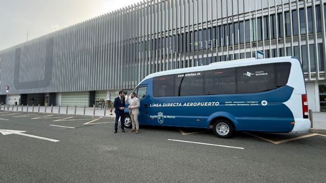 El Gobierno regional refuerza la conexión con el aeropuerto con servicios diarios de autobús y cobertura durante todo el a&ntilde;o