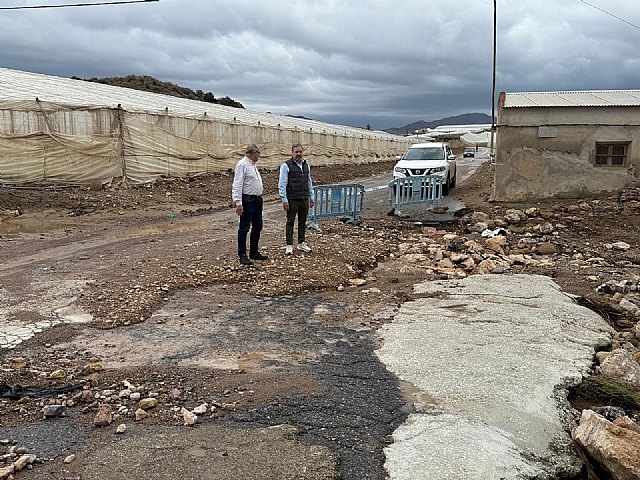 Ginés Campillo comprueba el correcto transcurso de la DANA Alice por Mazarrón