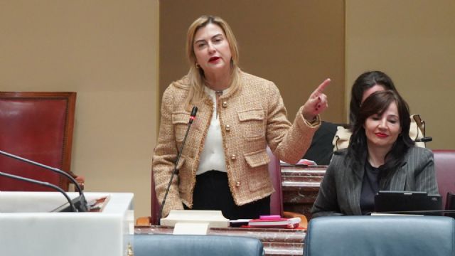 Carmina Fernández exige a López Miras que concrete qué medidas rechaza de las propuestas por Francisco Lucas para facilitar el acceso a la vivienda