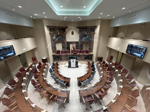 López Miras responderá a preguntas relacionadas con los autónomos, la pobreza infantil y la Sanidad universal