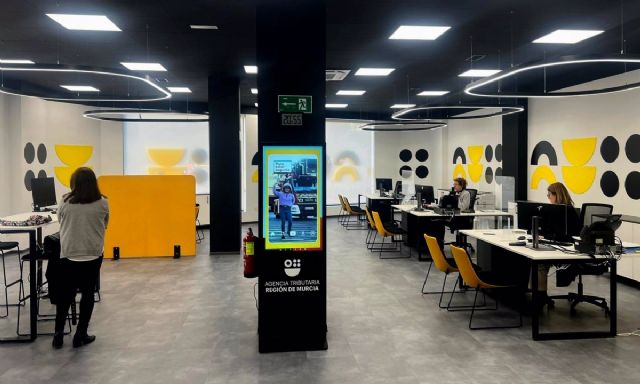 El 97,5 por ciento de los ciudadanos asistidos por las oficinas de la Agencia Tributaria regional califican la atención recibida como 'buena o muy buena'