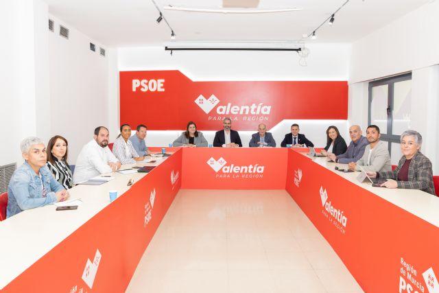 Francisco Lucas anuncia una agenda común en los ayuntamientos gobernados por el PSOE ante la falta de gestión de López Miras