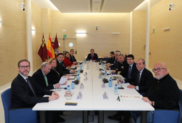 Fomento refuerza la coordinación con el Puerto de Cartagena para potenciar su desarrollo logístico y económico