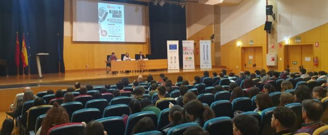 Más de 140 estudiantes de 27 centros educativos participan en la undécima liga de debate de Bachillerato 'Aprende a debatir'