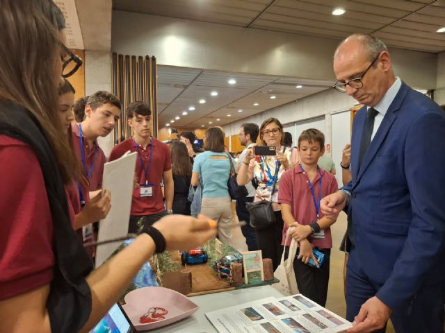 Medio millar de docentes y alumnos se reúnen hoy en torno a la robótica educativa en las II Jornadas Código Escuela 4.0