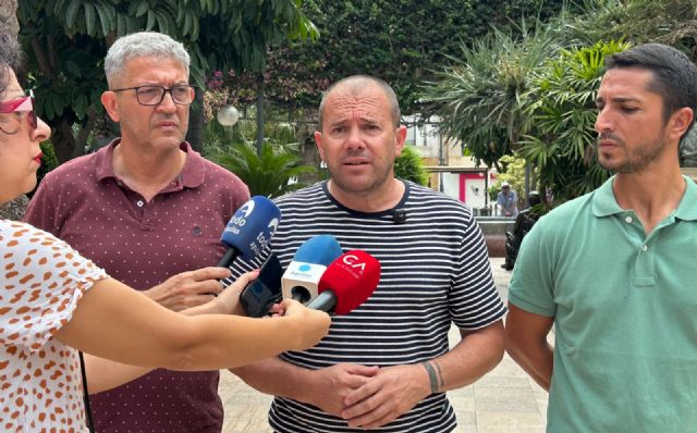 Fernando Moreno: 'La mala gestión del Gobierno de López Miras sigue poniendo en riesgo la vida de las personas y de los propios bomberos'