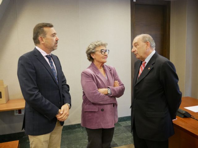 El PP subraya que 'a pesar de la infrafinanciación, 35.000 personas han salido de la pobreza en la Región gracias a las políticas de López Miras'