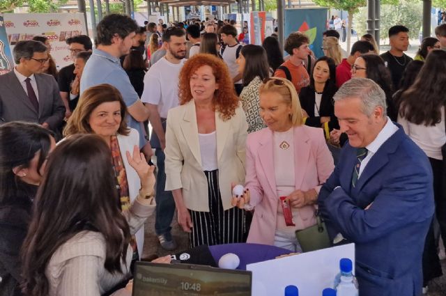 La Red Eures resolvió el a&ntilde;o pasado más de 1.600 consultas sobre las ayudas de hasta 2.200 euros para quienes desean trabajar en Europa