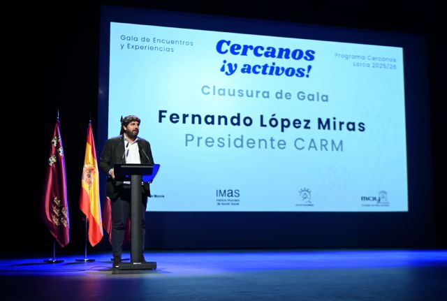 López Miras destaca que la nueva edición del programa 'Cercanos' de la Comunidad beneficiará a más de 15.000 personas mayores