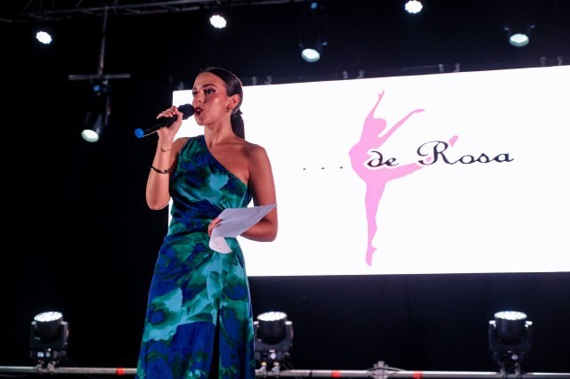 Mares de Papel 2025 arrancó el pasado sábado con una espectacular exhibición de arte, danza y talento local