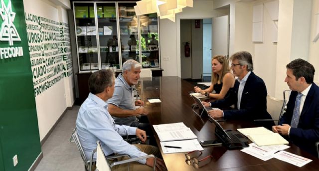 Las cooperativas agrarias dan empleo a más de 52.000 personas en la Región