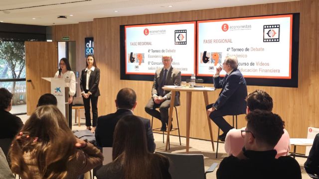 El centro Samaniego y el colegio Santa Joaquina de Vedruna ganan los premios de Educación Financiera del Colegio de Economistas