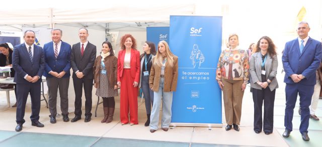 El paro entre los jóvenes con titulación universitaria en Cartagena cae más de 20 puntos por encima de quienes no tienen estudios superiores