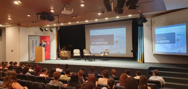 Más de 800 estudiantes de 4&deg; de ESO realizan sus primeras prácticas formativas gracias al programa '4+Empresa'