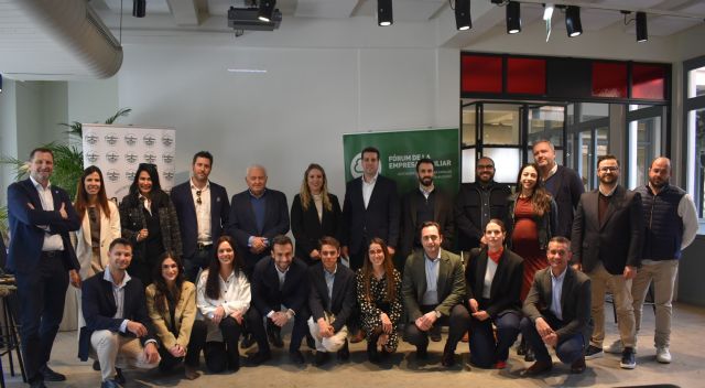 Jóvenes empresarios de Alicante y Murcia abordan el relevo generacional
