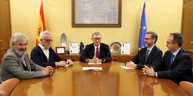 La CHS y Repsol refuerzan su coordinación institucional en una reunión de trabajo