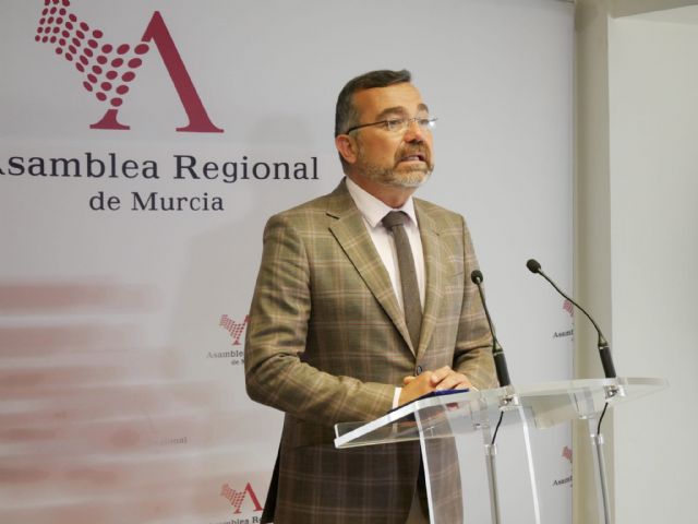 El PP exige a Lucas 'que deje de hacer propaganda con las entregas a cuenta y reivindique un sistema de financiación justo para la Región'