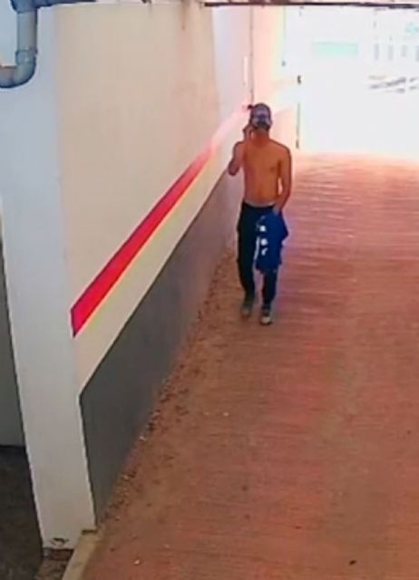 La Guardia Civil detiene a dos jóvenes por robar en un garaje y en un restaurante de Mazarrón