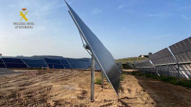 La Guardia Civil esclarece la sustracción de más de tres toneladas de cobre de una planta solar de Murcia